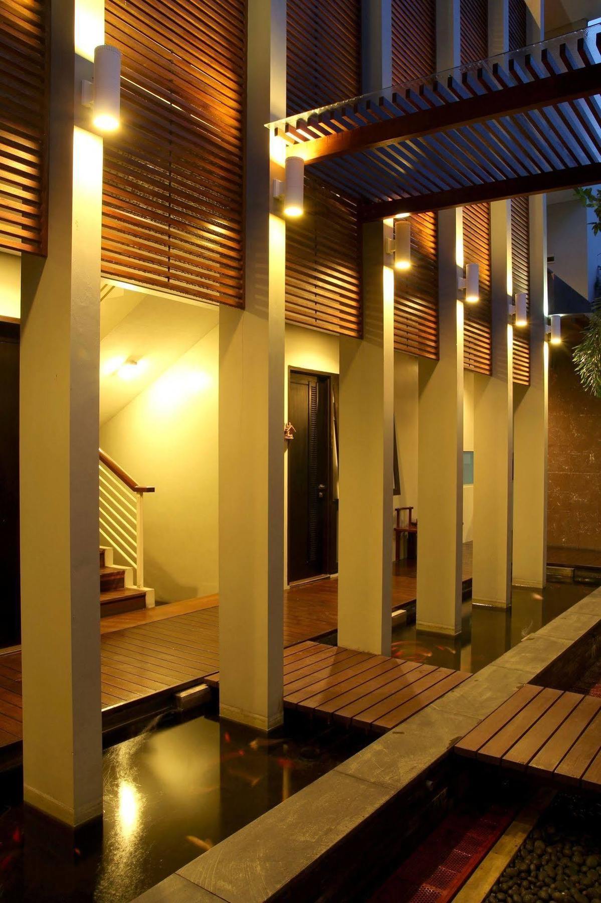 Cozy Boutique Guest House Malang Ngoại thất bức ảnh