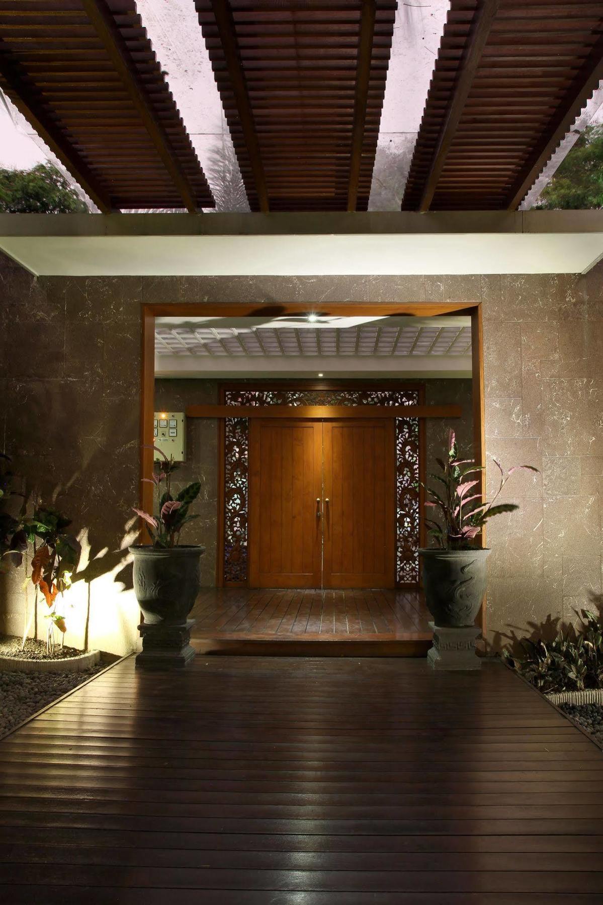 Cozy Boutique Guest House Malang Ngoại thất bức ảnh