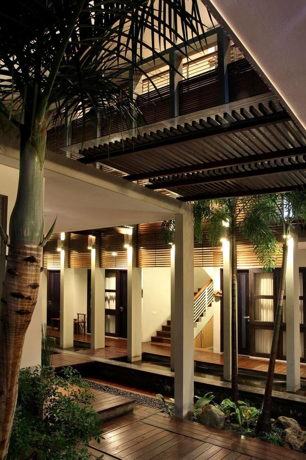 Cozy Boutique Guest House Malang Ngoại thất bức ảnh